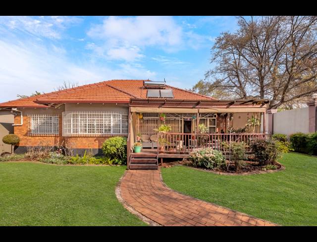 4 BEDROOM HOUSE FOR SALE IN GREENSIDE